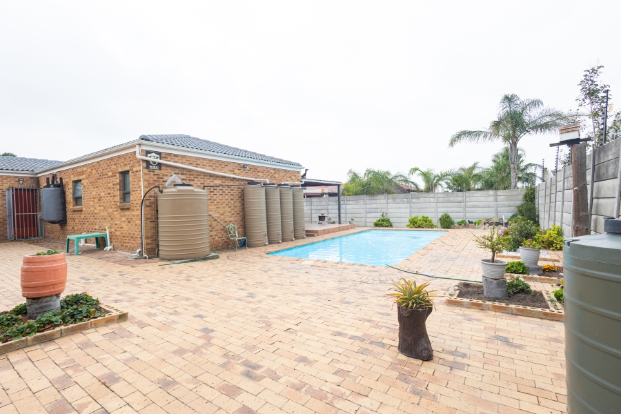 3 Bedroom Property for Sale in Uitzicht Western Cape